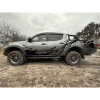 Наклейки смуги на авто позашляховик 3D TUNING STUDIO Міцубіші Л200 4287х980х0.060мм