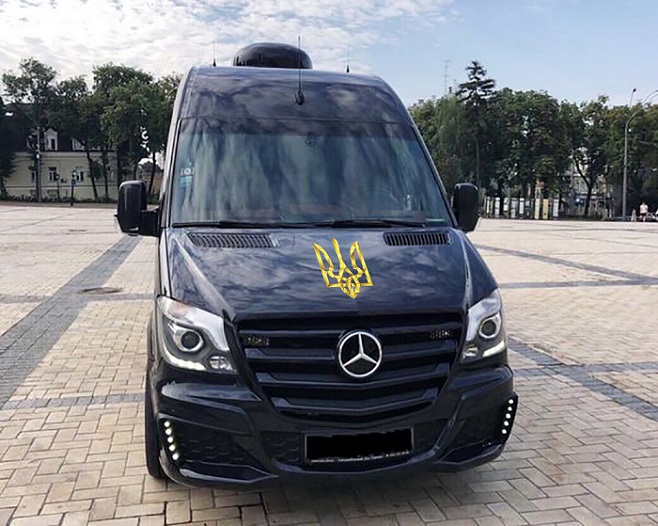 на мікроавтобус тризуб
